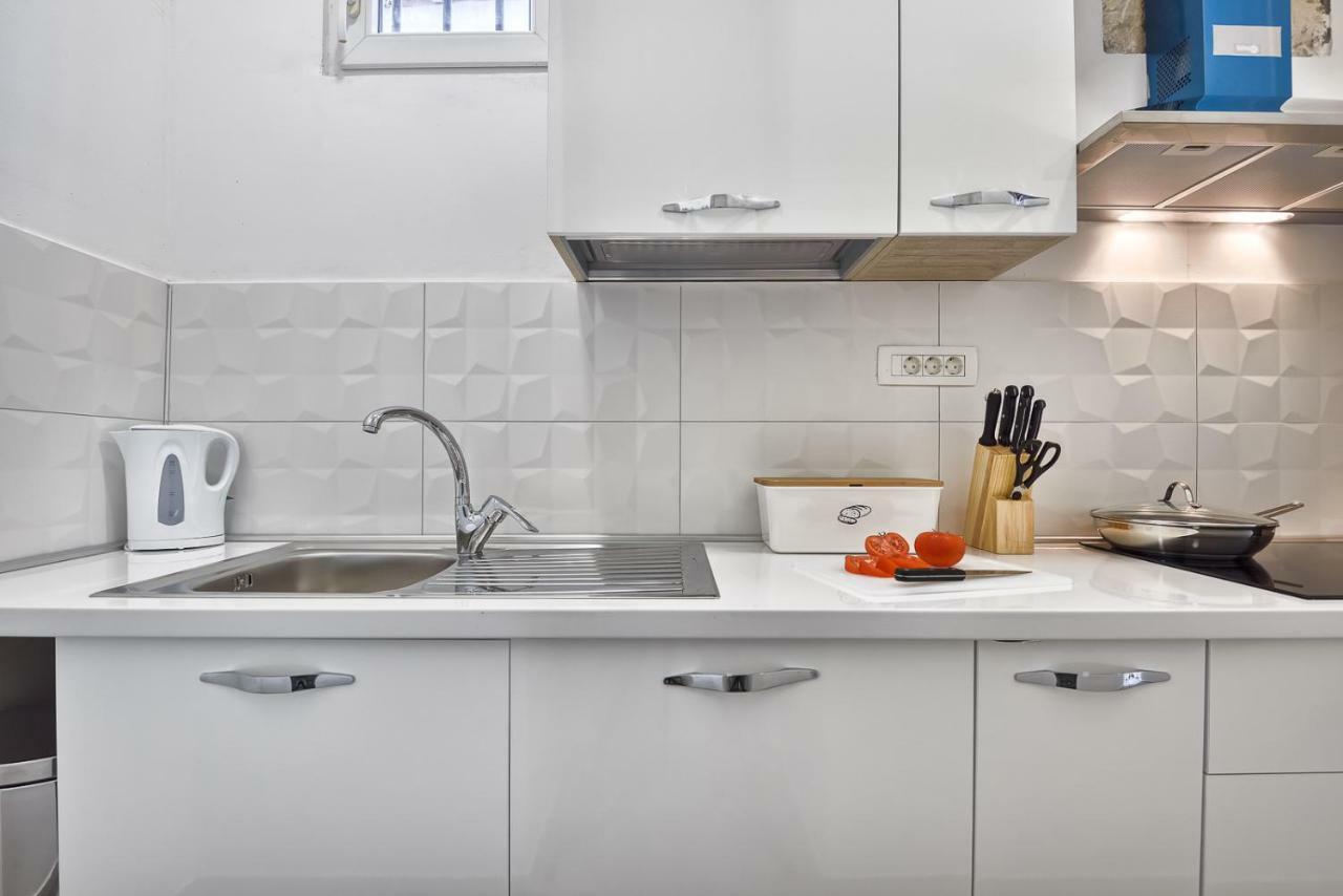Apartment 20M From Arena Пула Екстериор снимка